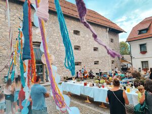 Concert by acoustic quintet Swingatan at <!--LINK'" 0:38--> in Škofja Loka, 2022. Author: Denys Shadro