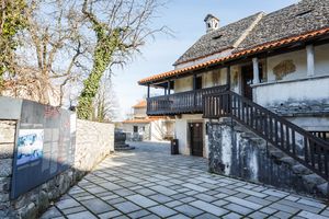 <!--LINK'" 0:135-->, 2020.