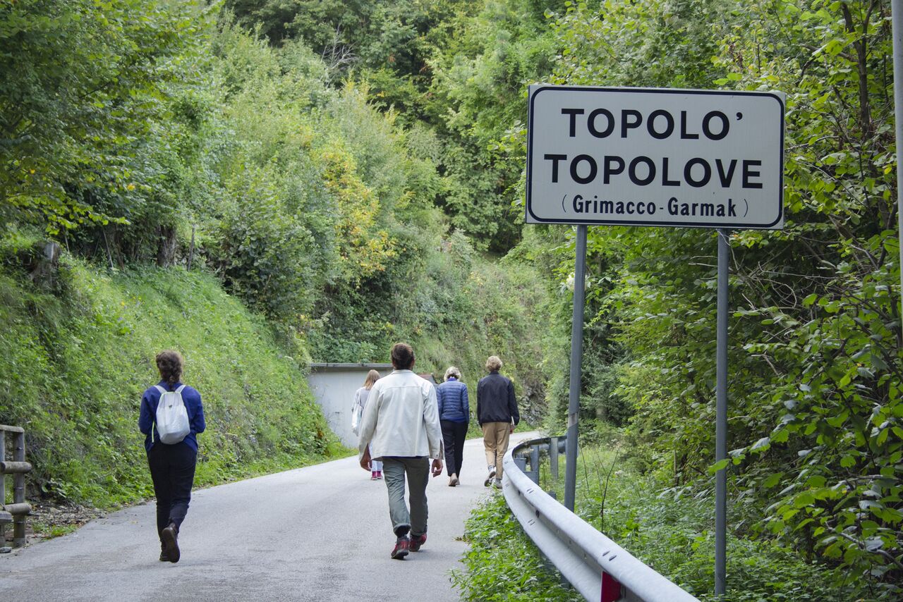 A moment from the symposium Care of Margins in Topolò/Topolove that took place in September 2021 and was organized by Robida collective.