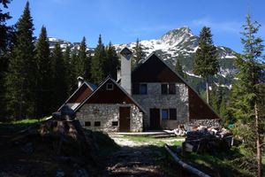Krn Lake lodge, <!--LINK'" 0:482-->, 2014