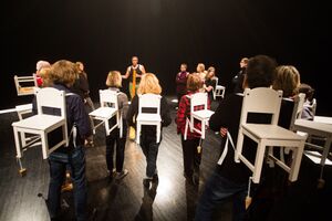 Mare Bulc's participatory mono performance <i>The First Altruistic Performance</i> at <!--LINK'" 0:17--> in 2018. Author: Nada Žgank