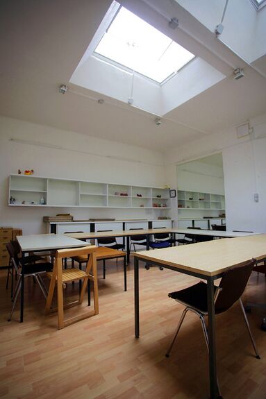 Fine Arts Studio at 5, Beethovnova Street run by Public Fund for Cultural Activities of the Republic of Slovenia.