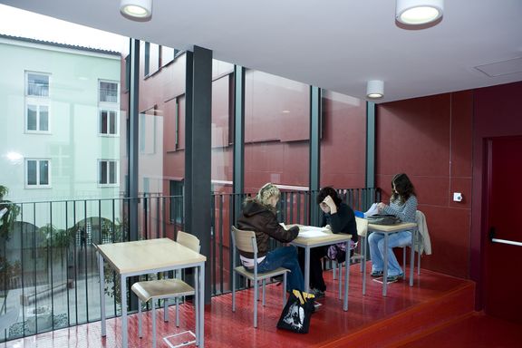 Faculty of Humanities Koper Interior.JPG
