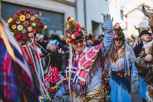 Meet traditional carnival characters: Ploughmen, <!--LINK'" 0:138--> in Ptuj, 2023. Author: Stanko Vozel