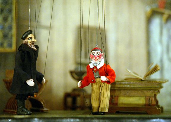 File:Ljubljana Puppet Theatre 2005 Doktor Faust Photo Nejc Saje.jpg