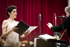 <!--LINK'" 0:133--> with soprano Tamara Banješević and conducter Klaus Arp, 2011