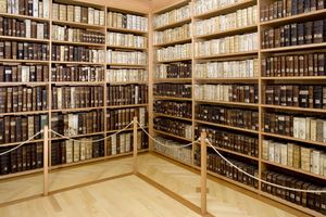 <!--LINK'" 0:93--> is a cultural monument that holds around 5200 old manuscripts and books, including 21 incunabula (books printed before 1500) the oldest of which dates from 1473