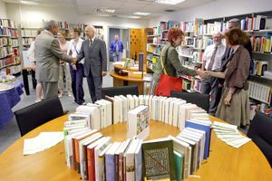 <!--LINK'" 0:120--> celebrates the re-naming of the "German Reading Room" into the "German Library", 2009