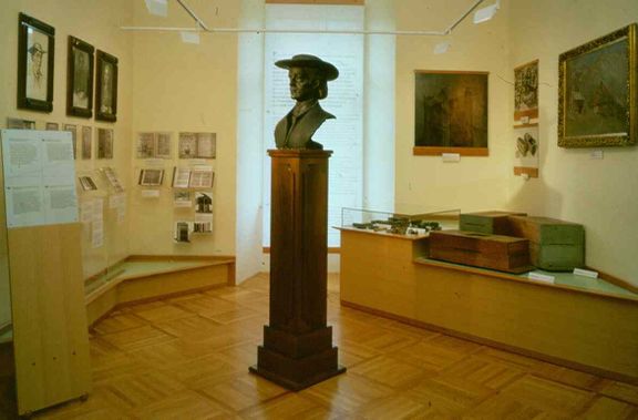 File:Museum of Apiculture Bust of Anton Jansa.jpg