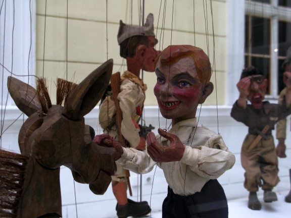 Jurček and Three Thieves by Alenka Gerlovič, an example of the partisan puppet theatre, presented at the 100 Years of the Slovenian Puppetry Art exhibition, International Union of the Marionette (UNIMA), Slovenia, 2014.