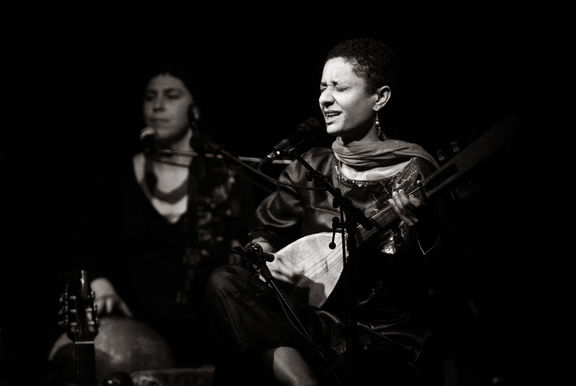 Nawal (Comoros), performing at Cankarjev dom during Druga godba Festival Ljubljana, 2008