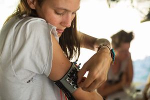 Sense Yourself Making project developed by Hannah Perner-Wilson at the <!--LINK'" 0:686--> 2018.