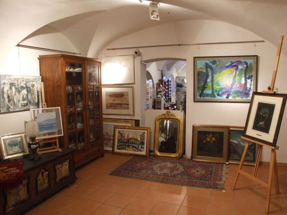 ARS Gallery in Ljubljana was the first established commercial gallery in Slovenia, managed by Mladinska knjiga Bookstores, closed in 2015.