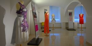 Contemporary fashion design that uses bobbin lace, exhibited at the <!--LINK'" 0:304-->, 2007