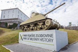 <!--LINK'" 0:274-->, 2020.