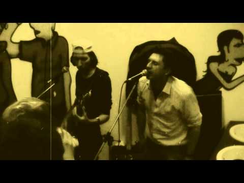 INCURABILI koncert @ Kino Šiška, wc Ž [Tresk #4]