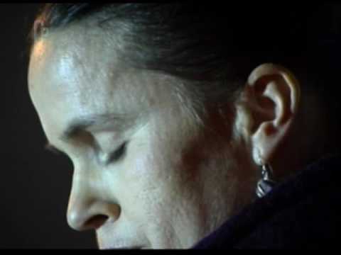 BELI ŠUM #30: Petra Kapš (alias OR poiesis) - 08.01.2016 20:30 @CENTRALNA POSTAJA MARIBOR